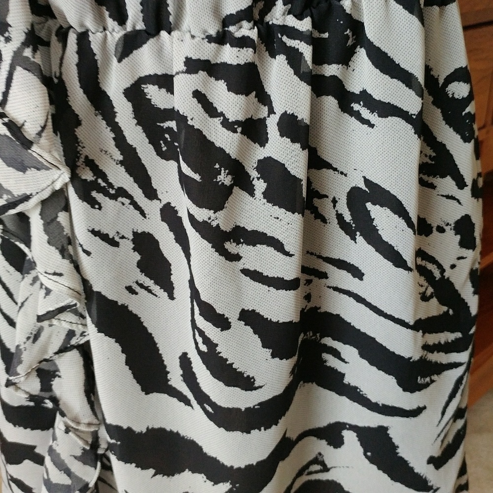 Zebra Print Asymmetrical Ruffled Dress - Picture 4 of 8